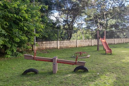 Apartamento para alugar com 55m², 2 quartos e 1 vaga Apartamento para alugar com 55m², 2 quartos e 1 vagaÁrea comum - Playground