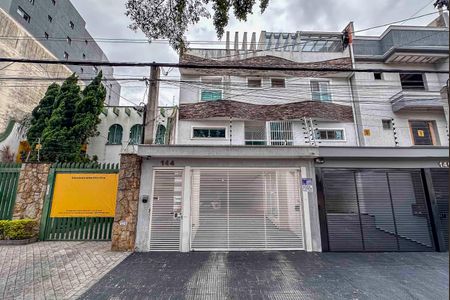 Apartamento para alugar com 160m², 3 quartos e 2 vagas Apartamento para alugar com 160m², 3 quartos e 2 vagasFachada