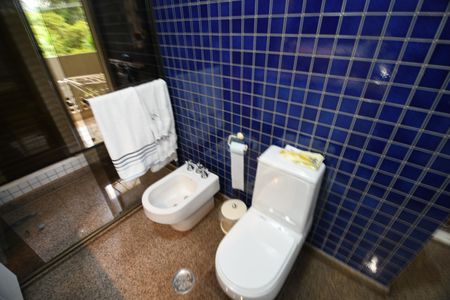 Apartamento à venda com 226m², 4 quartos e 4 vagasBanheiro Suíte