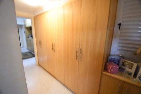 Apartamento à venda com 226m², 4 quartos e 4 vagasQuarto 4 - Suíte