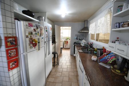 Apartamento à venda com 226m², 4 quartos e 4 vagasCozinha
