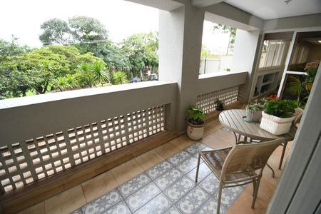 Apartamento à venda com 226m², 4 quartos e 4 vagasQuarto 4 - Suíte Sacada