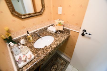 Apartamento à venda com 226m², 4 quartos e 4 vagasLavabo