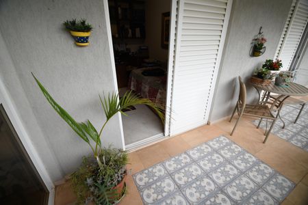 Apartamento à venda com 226m², 4 quartos e 4 vagasQuarto 1 - Sacada