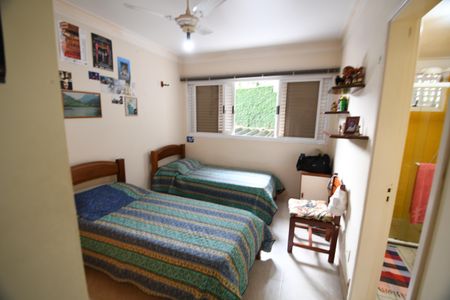 Apartamento à venda com 226m², 4 quartos e 4 vagasQuarto 2 - Suíte