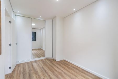 Quarto 2 de apartamento para alugar com 2 quartos, 53m² em Jardim Belval, Barueri