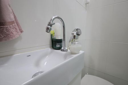 Casa à venda com 125m², 2 quartos e 2 vagas Casa à venda com 125m², 2 quartos e 2 vagasBanheiro Suíte