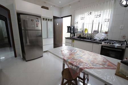 Casa à venda com 125m², 2 quartos e 2 vagas Casa à venda com 125m², 2 quartos e 2 vagasCozinha