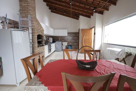 Casa à venda com 125m², 2 quartos e 2 vagas Casa à venda com 125m², 2 quartos e 2 vagasCobertura