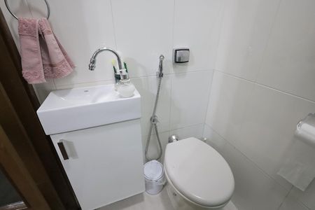 Casa à venda com 125m², 2 quartos e 2 vagas Casa à venda com 125m², 2 quartos e 2 vagasBanheiro Suíte