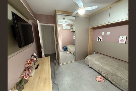 Casa de condomínio para alugar com 214m², 3 quartos e 2 vagasQuarto