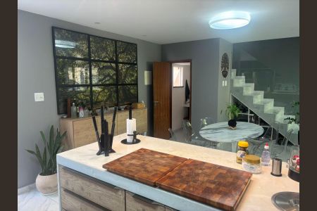 Sala de casa de condomínio para alugar com 3 quartos, 214m² em Freguesia (Jacarepaguá), Rio de Janeiro