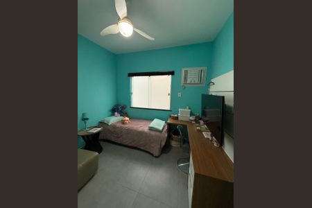 Casa de condomínio para alugar com 214m², 3 quartos e 2 vagasQuarto