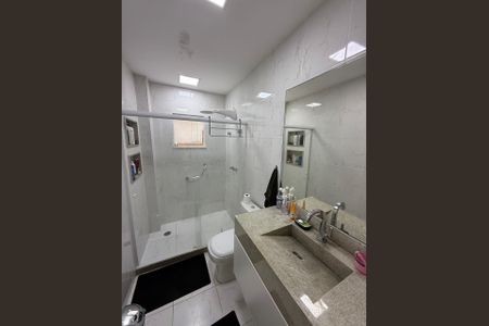 Casa de condomínio para alugar com 214m², 3 quartos e 2 vagasBanheiro