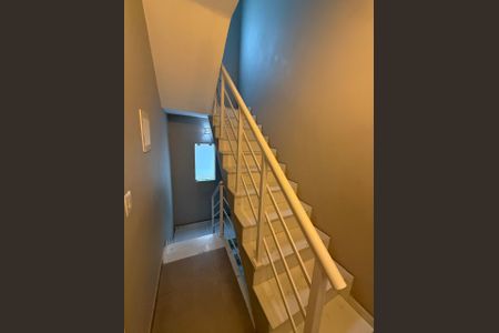 Casa de condomínio para alugar com 214m², 3 quartos e 2 vagasCorredor