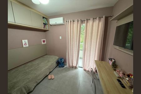 Casa de condomínio para alugar com 214m², 3 quartos e 2 vagasQuarto