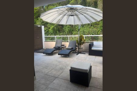 Casa de condomínio para alugar com 214m², 3 quartos e 2 vagasÁrea externa