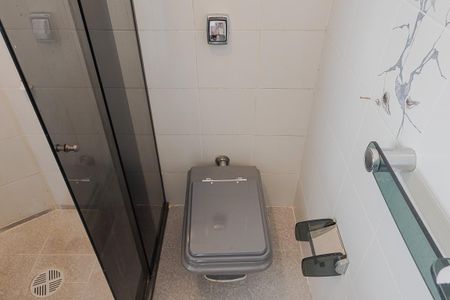 Apartamento para alugar com 100m², 3 quartos e 1 vaga Apartamento para alugar com 100m², 3 quartos e 1 vagaBanheiro da Suíte 2