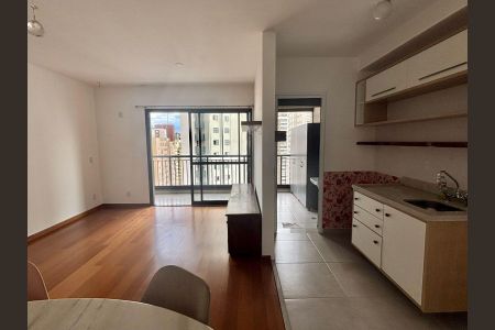 Sala de apartamento para alugar com 1 quarto, 70m² em Vila Romana, São Paulo