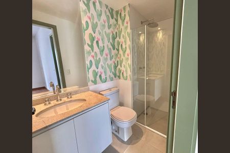 Banheiro de apartamento para alugar com 1 quarto, 70m² em Vila Romana, São Paulo