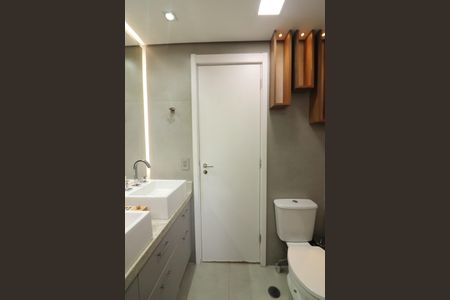 Apartamento à venda com 147m², 3 quartos e 2 vagasSuíte 1 Banheiro 