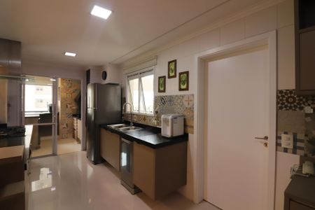 Apartamento à venda com 147m², 3 quartos e 2 vagasCozinha 