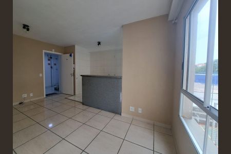 Sala de apartamento para alugar com 2 quartos, 43m² em Conceicao, Osasco