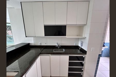 Apartamento para alugar com 3 quartos, 98m² em Buritis, Belo Horizonte