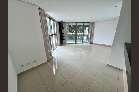 Apartamento para alugar com 3 quartos, 98m² em Buritis, Belo Horizonte