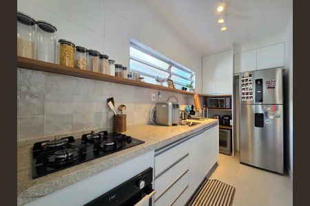 Apartamento à venda com 76m², 2 quartos e sem vagaCozinha