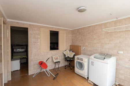 Casa à venda com 171m², 4 quartos e 2 vagasÁrea de Serviço