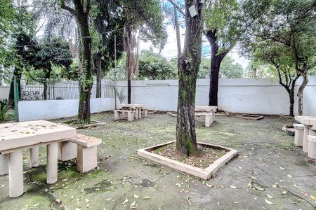 Apartamento à venda com 72m², 2 quartos e 1 vagaÁrea comum