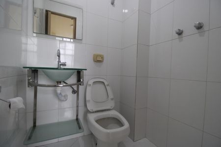 Apartamento à venda com 84m², 2 quartos e 1 vagaÁrea de serviço - Banheiro 