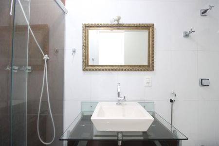 Apartamento à venda com 84m², 2 quartos e 1 vagaBanheiro 