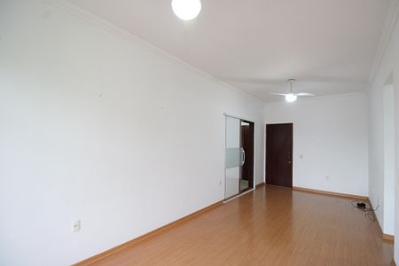 Apartamento à venda com 84m², 2 quartos e 1 vagaSala