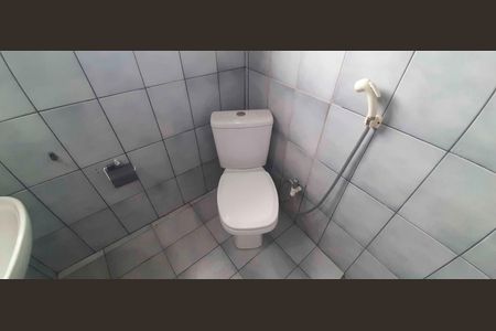 Casa à venda com 250m², 2 quartos e 2 vagas Casa à venda com 250m², 2 quartos e 2 vagasCasa 1 - Banheiro da Suíte