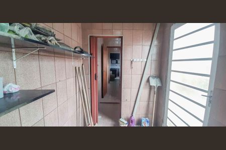 Casa à venda com 250m², 2 quartos e 2 vagas