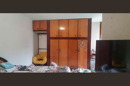 Casa à venda com 250m², 2 quartos e 2 vagas