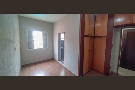 Casa à venda com 250m², 2 quartos e 2 vagas