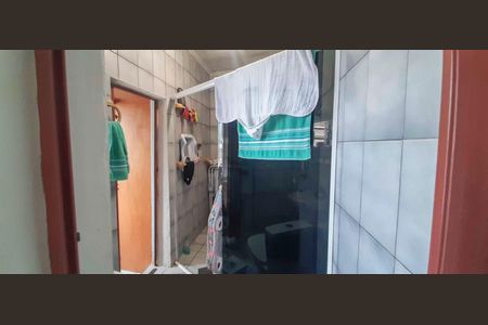 Casa à venda com 250m², 2 quartos e 2 vagas Casa à venda com 250m², 2 quartos e 2 vagasCasa 2 - Banheiro da Suíte