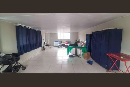 Casa à venda com 250m², 2 quartos e 2 vagas