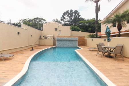 Casa de condomínio à venda com 220m², 4 quartos e 4 vagas Casa de condomínio à venda com 220m², 4 quartos e 4 vagasÁrea Comum - Piscina