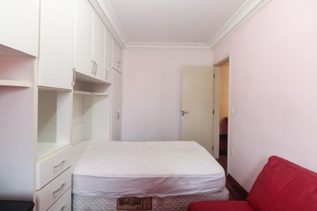 Casa de condomínio à venda com 220m², 4 quartos e 4 vagas Casa de condomínio à venda com 220m², 4 quartos e 4 vagasSuíte 2