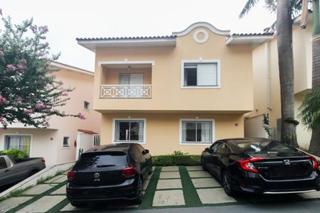 Casa de condomínio à venda com 220m², 4 quartos e 4 vagas Casa de condomínio à venda com 220m², 4 quartos e 4 vagasGaragem