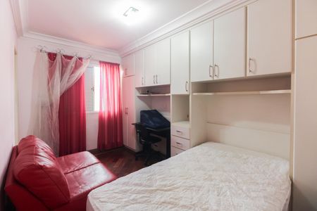 Casa de condomínio à venda com 220m², 4 quartos e 4 vagas Casa de condomínio à venda com 220m², 4 quartos e 4 vagasSuíte 2