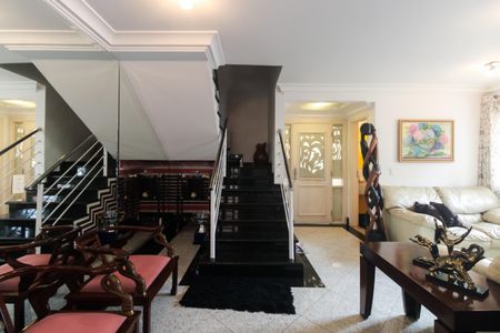 Sala  de casa de condomínio para alugar com 4 quartos, 220m² em Vila Carrão, São Paulo