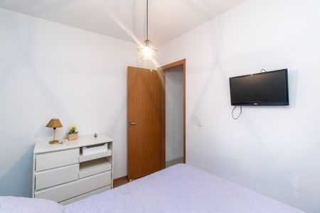 Quarto 1 de apartamento para alugar com 2 quartos, 48m² em Conjunto Helena Antipoff, Belo Horizonte