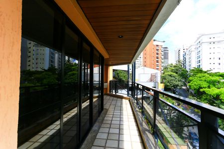 Apartamento à venda com 205m², 4 quartos e 4 vagasVaranda Gourmet