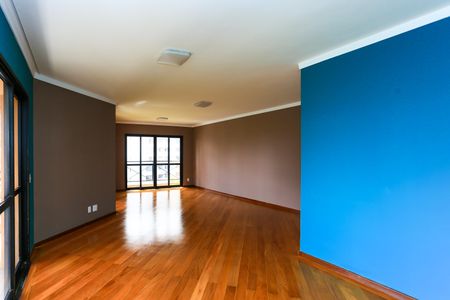 Apartamento à venda com 205m², 4 quartos e 4 vagasSala