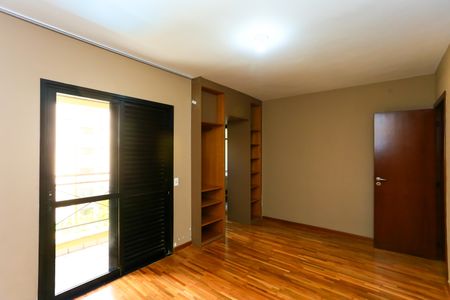 Apartamento à venda com 205m², 4 quartos e 4 vagasSuíte 3